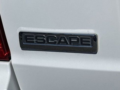 Used 2012 Ford Escape 4WD Hybrid image 26
