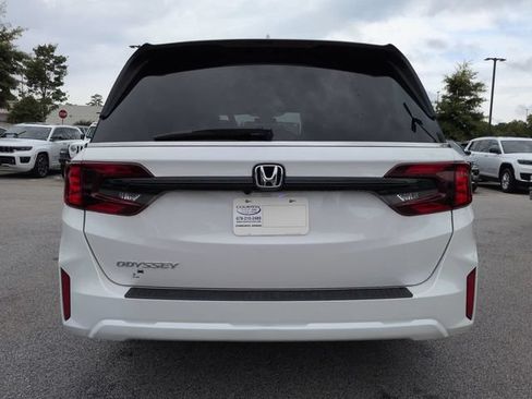 Used 2026 Honda Odyssey EX-L image 5