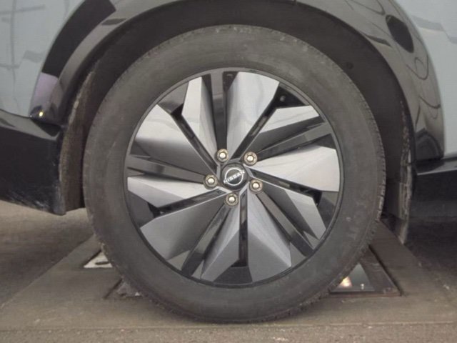 Used 2023 Nissan Ariya AWD/4WD image 19