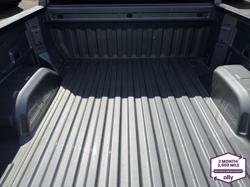 Used 2025 GMC Sierra 1500 Elevation w/ LPO, Elevation Black Package image 5