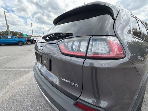 Used 2020 Jeep Cherokee Limited image 12