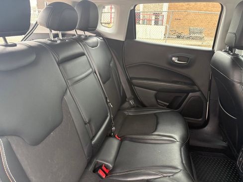 Used 2018 Jeep Compass Latitude w/ Popular Equipment Group image 13