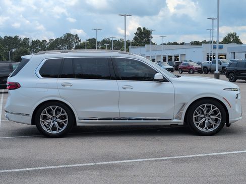Used 2024 BMW X7 xDrive40i w/ Executive Package AWD/4WD image 7