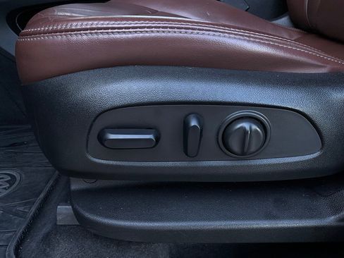 Used 2018 Buick Enclave Avenir w/ Avenir Technology Package image 11