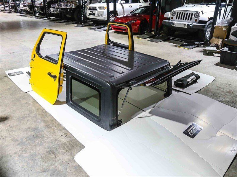 Used 2019 Jeep Wrangler Unlimited Sahara AWD/4WD image 45