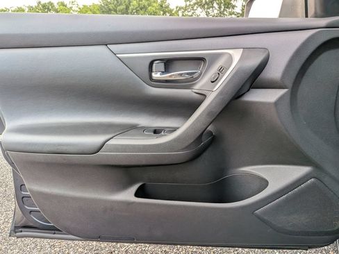 Used 2018 Nissan Altima 2.5 S w/ S Convenience Package FWD image 31