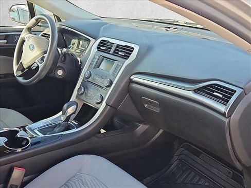Used 2016 Ford Fusion S image 17