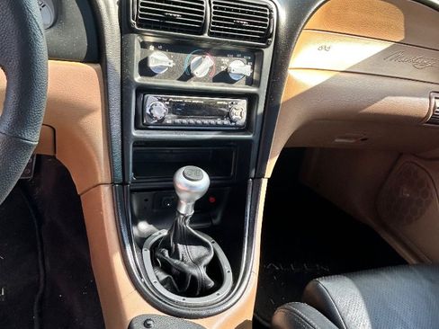 Used 1998 Ford Mustang GT RWD image 10