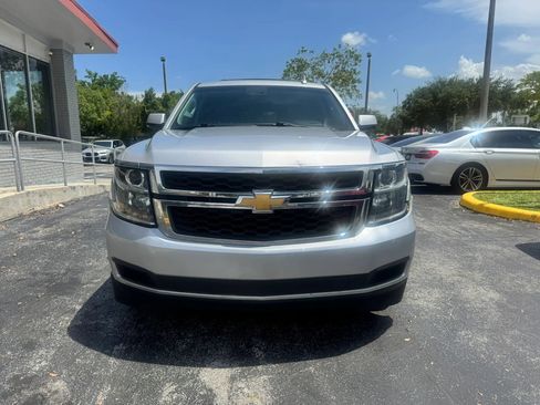 Used 2019 Chevrolet Suburban LT AWD/4WD image 4