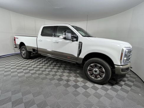 New 2026 Ford F350 King Ranch w/ FX4 Off-Road Package image 6