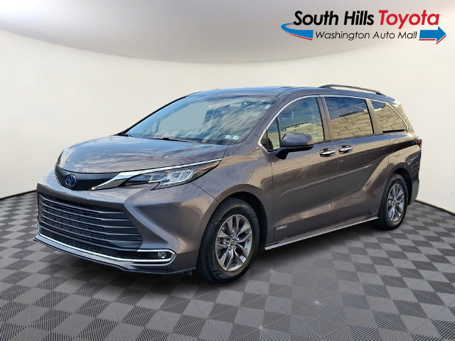Used 2021 Toyota Sienna XLE w/ XLE Plus Package AWD/4WD image 3