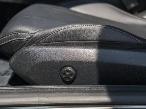 Used 2024 Mercedes-Benz CLE 300 4MATIC Coupe image 35