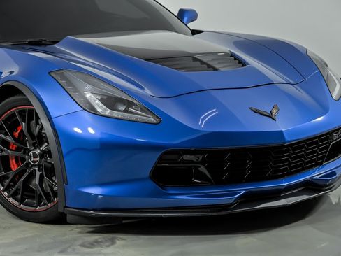 Used 2016 Chevrolet Corvette Z06 w/ 2LZ Preferred Equipment Group RWD image 2