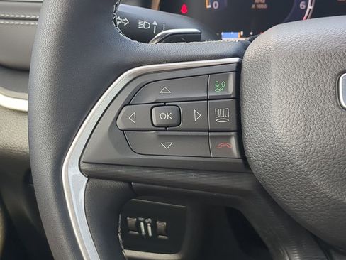 New 2025 Jeep Grand Cherokee Altitude image 23