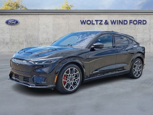 Certified 2024 Ford Mustang Mach-E GT image 3