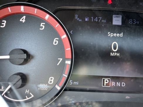 Used 2025 Nissan Frontier PRO-4X w/ Pro Premium Package image 10