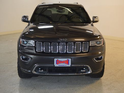 Used 2019 Jeep Grand Cherokee Overland image 8