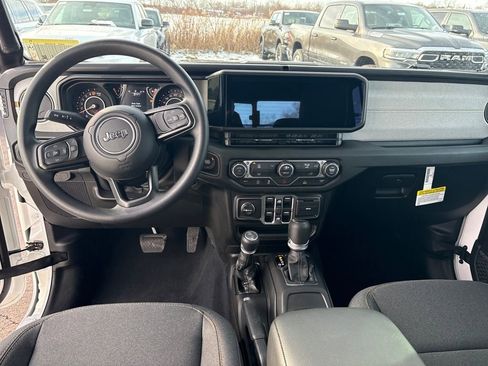 New 2026 Jeep Gladiator Sport AWD/4WD image 13