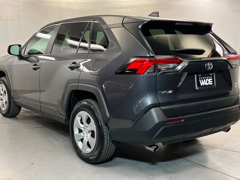 Used 2025 Toyota RAV4 LE AWD/4WD image 3