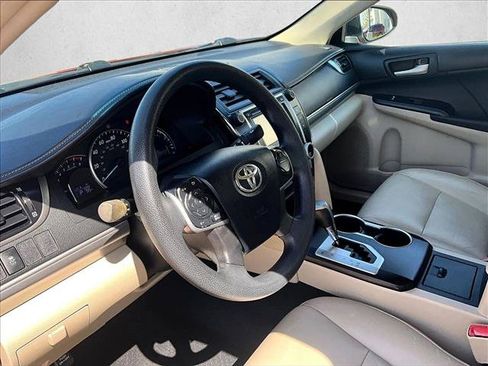 Used 2012 Toyota Camry LE FWD image 13