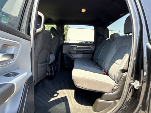 Used 2022 RAM 1500 Big Horn AWD/4WD image 25