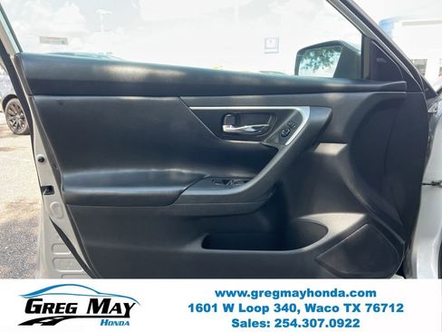 Used 2017 Nissan Altima 2.5 SV FWD image 19