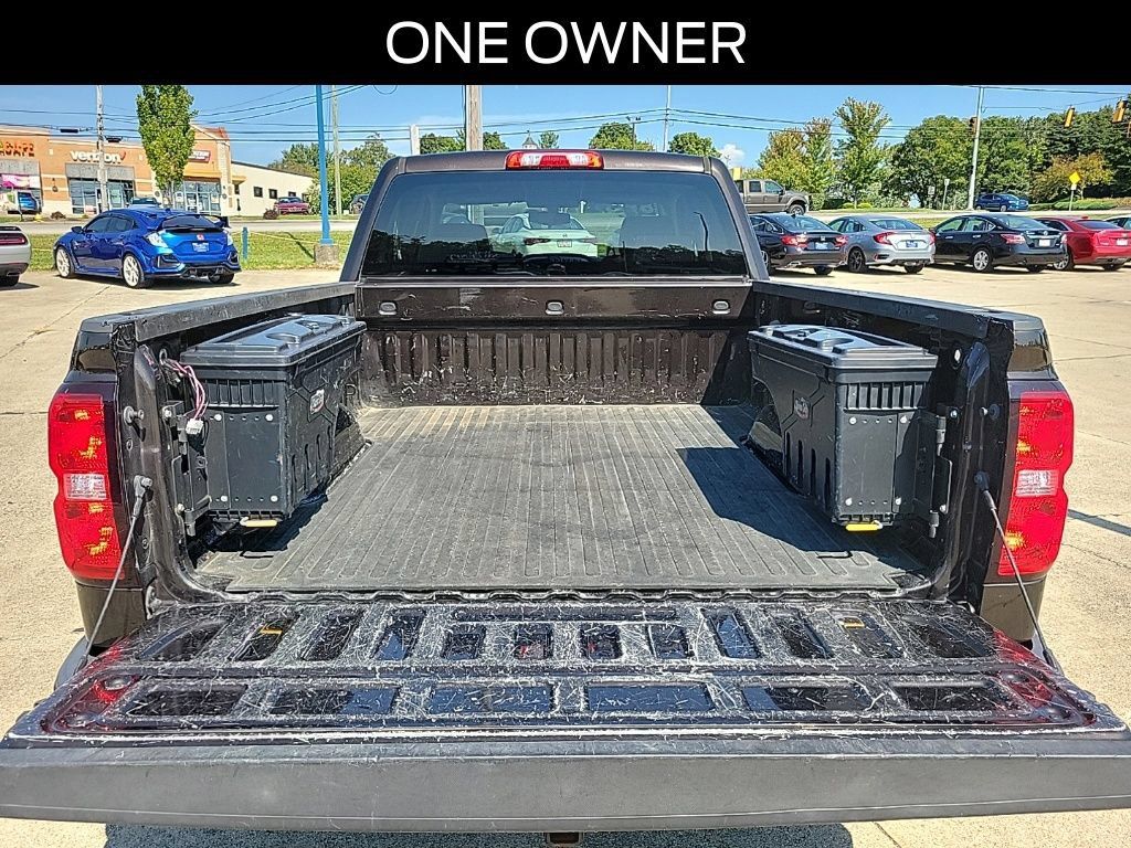 Used 2018 Chevrolet Silverado 1500 LT w/ All Star Edition AWD/4WD image 6