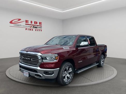Used 2023 RAM 1500 Laramie AWD/4WD image 1
