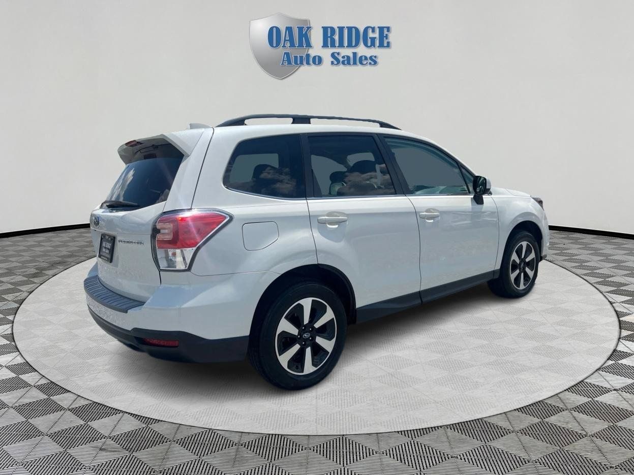 Used 2018 Subaru Forester 2.5i Limited AWD/4WD image 5