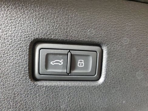 Used 2024 Audi Q5 2.0T Premium Plus AWD/4WD image 11