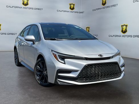 Used 2026 Toyota Corolla XSE FWD image 3