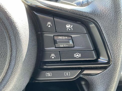 Used 2024 Subaru Crosstrek 2.0i Premium image 11