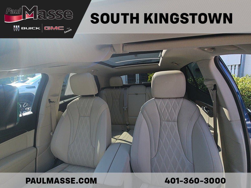Used 2023 Buick Envision Avenir AWD/4WD image 16