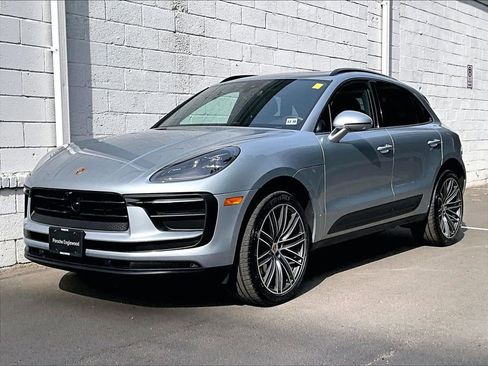 Certified 2026 Porsche Macan AWD/4WD image 1
