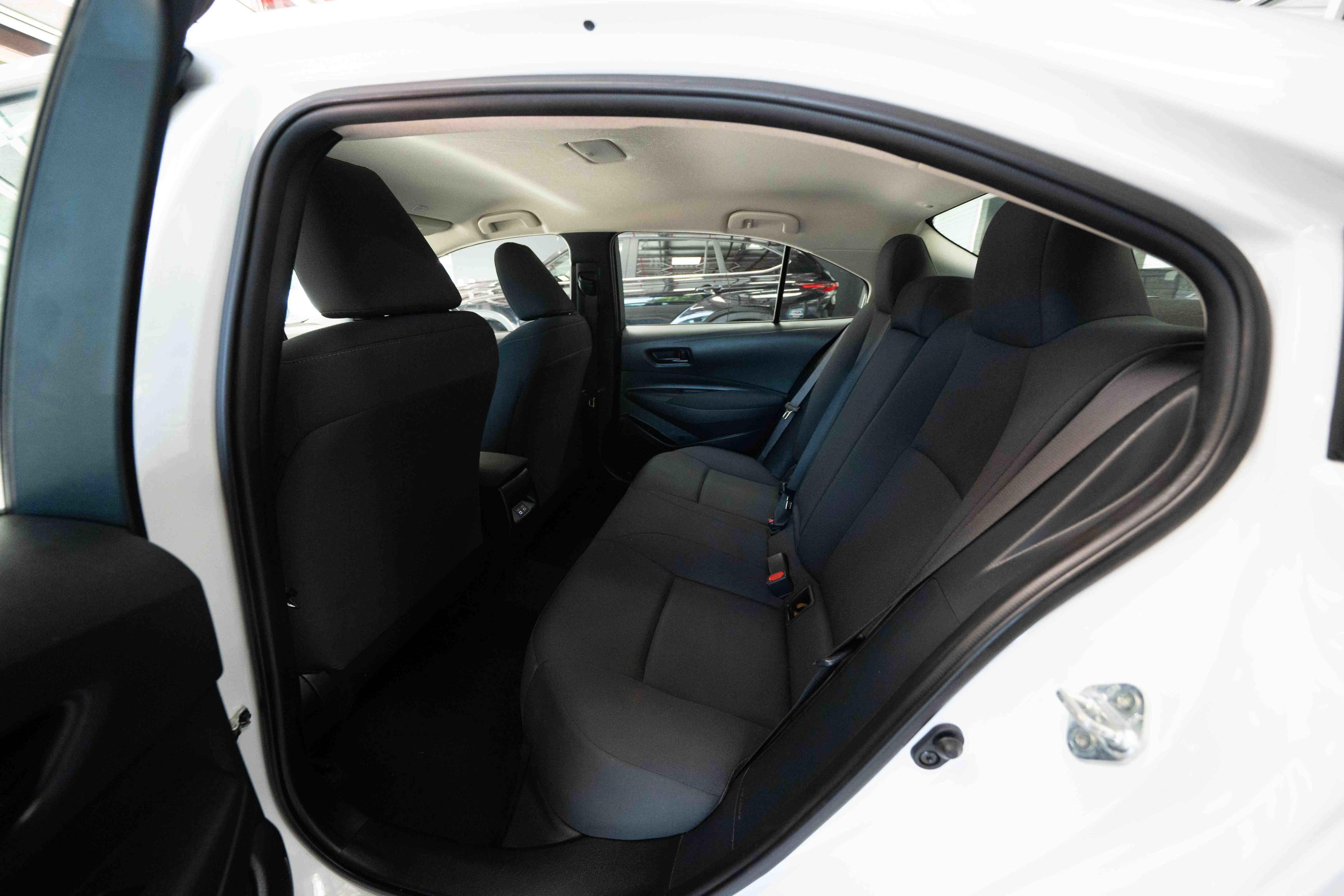Used 2024 Toyota Corolla LE FWD image 23