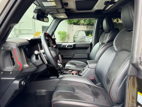 Used 2025 Ford Bronco Raptor AWD/4WD image 19