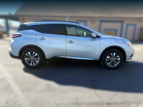 Used 2016 Nissan Murano SV image 8