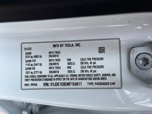 Used 2022 Tesla Model 3 Long Range image 33