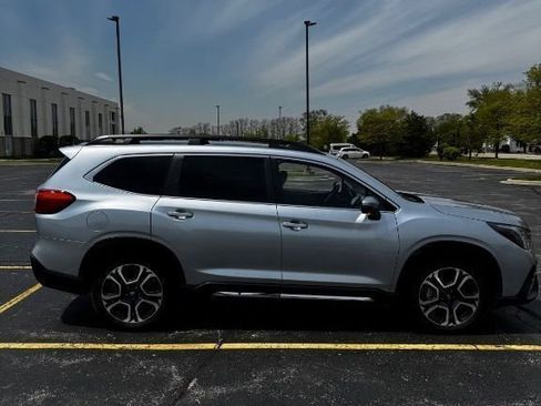 Used 2023 Subaru Ascent Limited AWD/4WD image 7