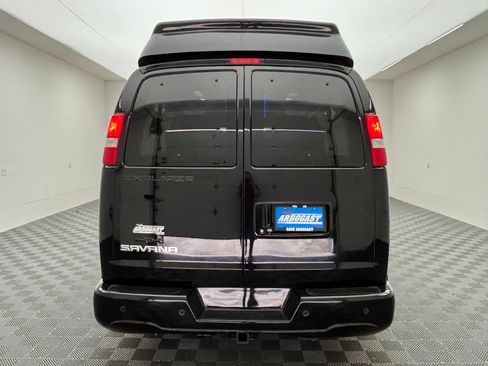 Used 2020 GMC Savana 2500 Extended w/ Enhanced Convenience Package RWD image 9