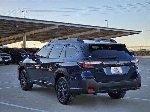Certified 2025 Subaru Outback Onyx Edition image 3