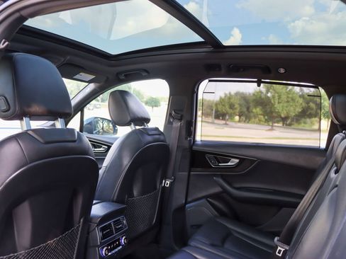 Used 2018 Audi Q7 3.0T Prestige w/ Prestige Package image 27