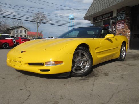 Used 2001 Chevrolet Corvette Convertible w/ Preferred Equipment Group2 image 30