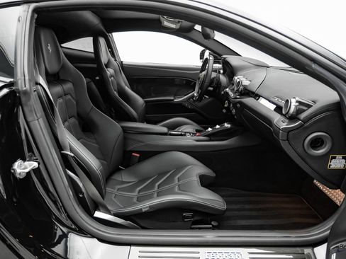 Used 2017 Ferrari F12 Berlinetta RWD image 58