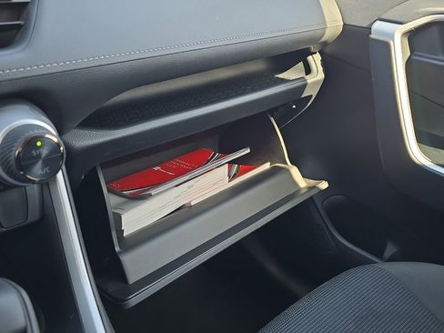 Certified 2025 Toyota RAV4 LE image 29