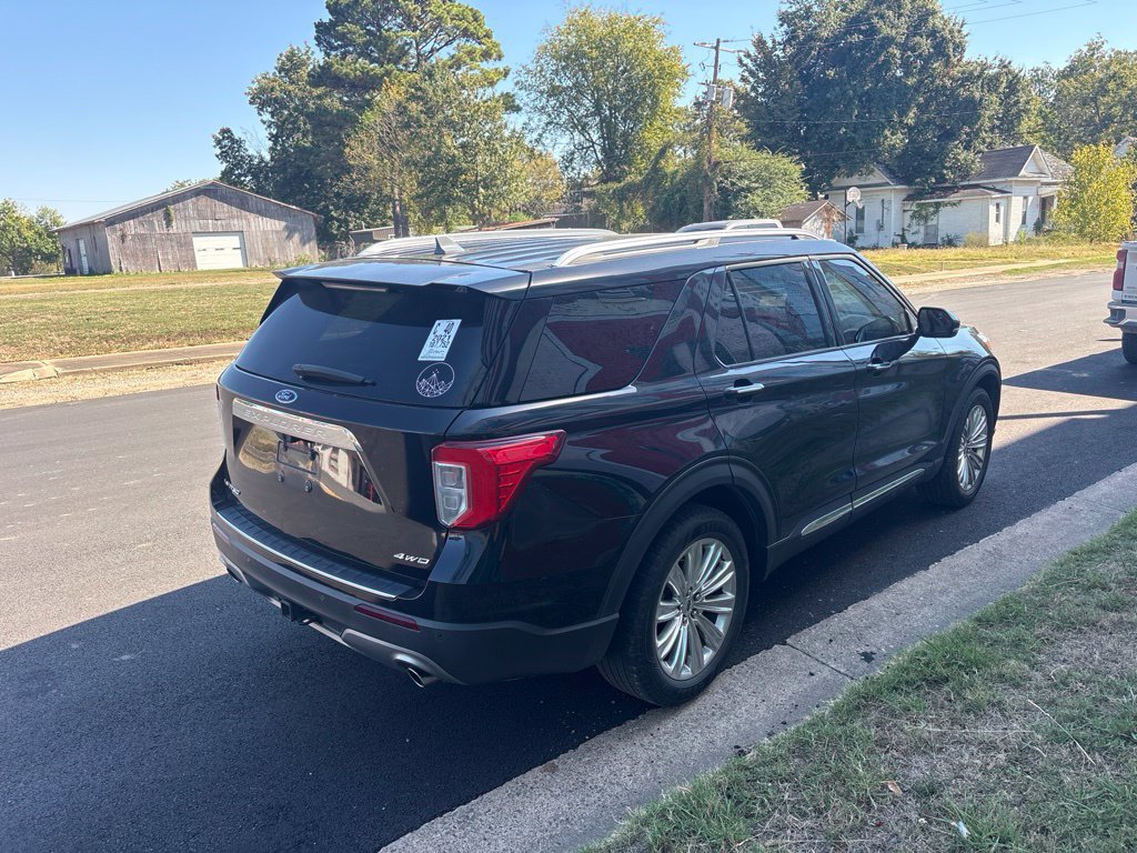 Used 2021 Ford Explorer Limited w/ Equipment Group 301A AWD/4WD image 8