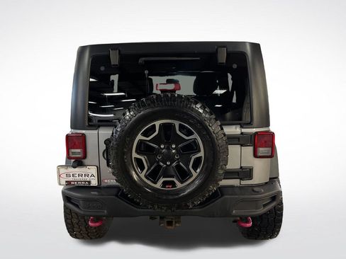 Used 2015 Jeep Wrangler Unlimited Rubicon w/ Dual Top Group AWD/4WD image 4
