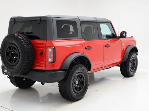 Used 2023 Ford Bronco Wildtrak image 8