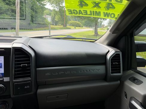 Used 2020 Ford F250 XLT w/ XLT Premium Package AWD/4WD image 33