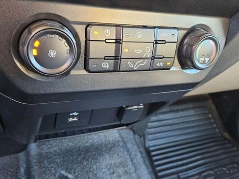 Used 2020 Ford F250 XL w/ Power Equipment Group image 23